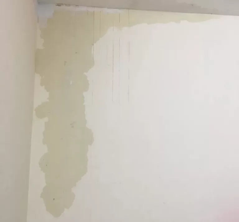 Bề mặt tường chưa đạt yêu cầu