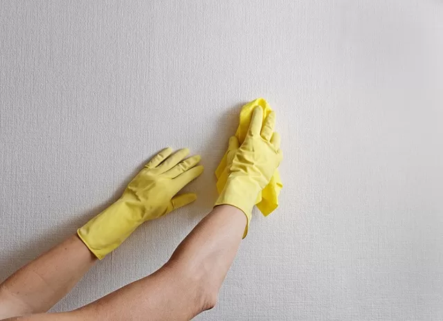 Xử lý bề mặt trước khi sơn