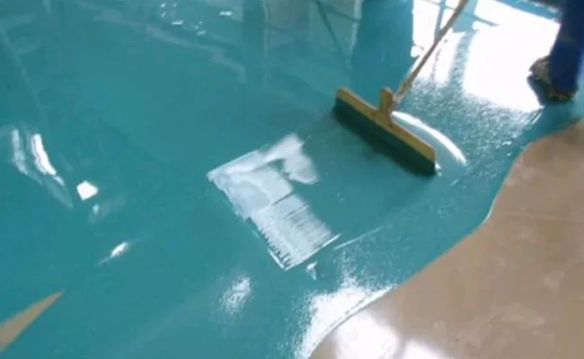 Sơn sàn epoxy tự san phẳng